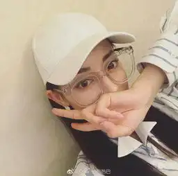 宾利夫妇男才女貌谁都知道,说到底还是杨幂太会挑新人了