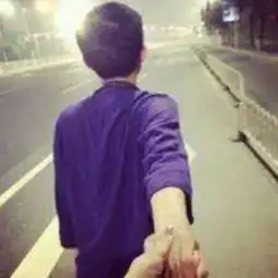可以帮我找一下这个头像的另一半吗