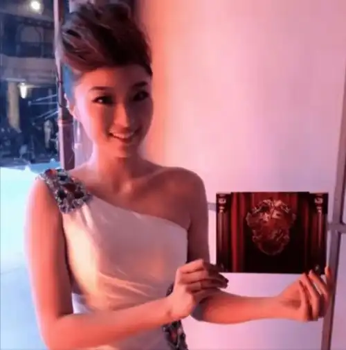 美女主播马翩然因爱生恨,被挚爱男友捅7刀,她从未背叛过男友