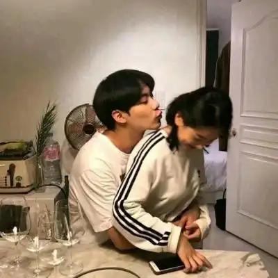 我既想当你的大英雄也想当你的小qq情侣头像我要个性网
