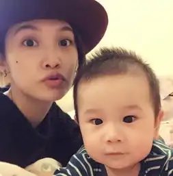 杨丞琳晒与萌娃搞怪自拍遭网友催生快与李荣浩生一个吧