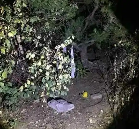13岁男孩杀10岁女童案开庭,女童母亲多次崩溃每天去案发地和女儿遗像聊天