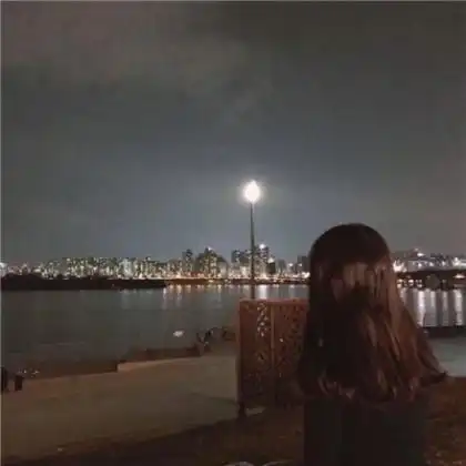 情侣头像背影一男一女两张,世间独有可遇不可求