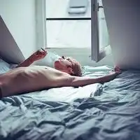 黑白男头像成熟胡子