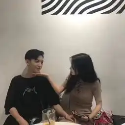 可有可无的关系只是一种消耗情qq情侣头像我要个性网