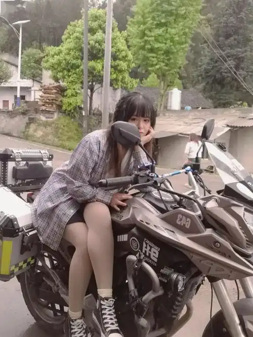 n对摩范情侣,我慕了