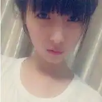 谁会p图阿,把这男头手拿玫瑰放嘴上弄到女头要配阿