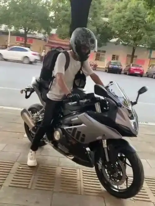 机车男孩机车男孩骑士机车摩托车热爱机车热爱生活