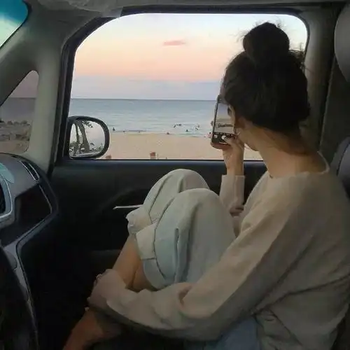 表白情话简短煽情的午夜情话句子,丝丝甜蜜,撩人心弦
