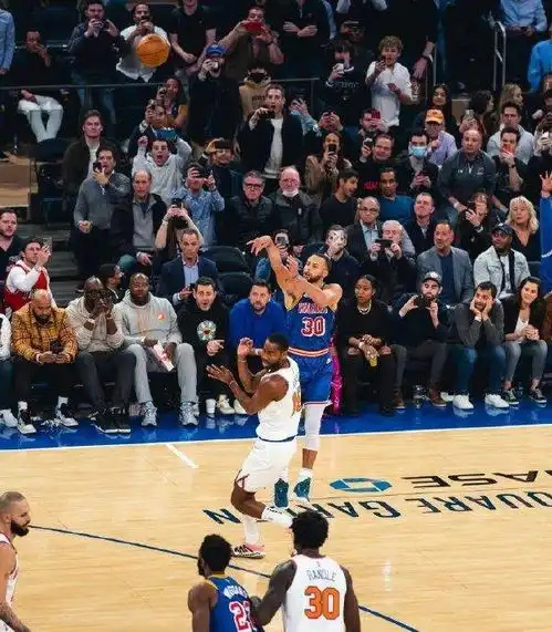 库里加冕三分王,篮球圣地再添神奇色彩,库里还能创造多少记录