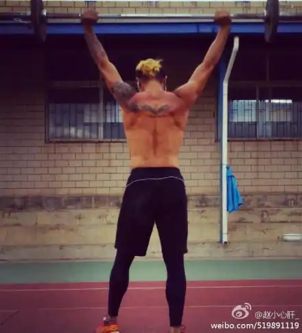 我是一个自带歪楼buff的正能量少年