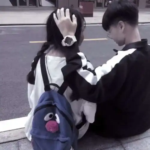 男友打游戏时,还回你这3条消息,小仙女就偷着乐吧