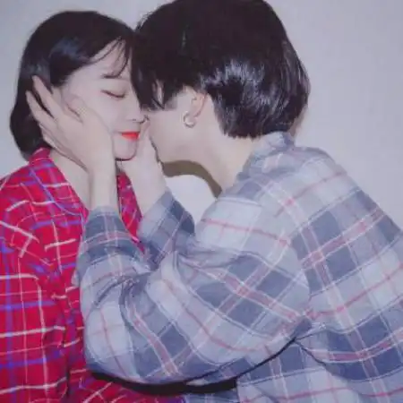 好看的情侣yy头像图片