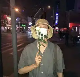 犀利句子,何必念念不忘,是嫌他不够残忍还是觉得自己还不够愚蠢