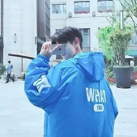 您好,这是2017年最后一篇发型文章了