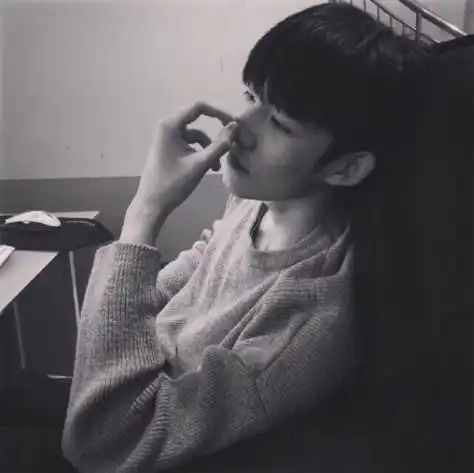 谁有这个头像的情头