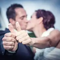 情深有故事的欧美情侣头像记忆里都是空白的忧伤情侣头像