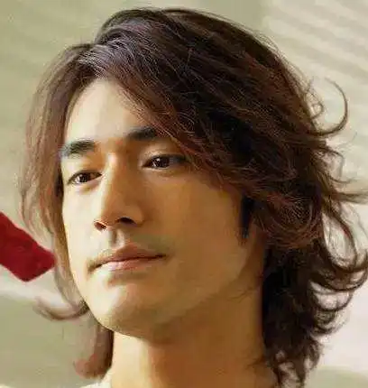 世界上最丑的男人,很受女人欢迎,而他却是靠脸吃饭