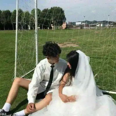 婚纱情侣头像一左一右40张抖音超火婚纱情头