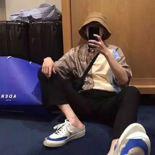 头像是路人就该好好路过