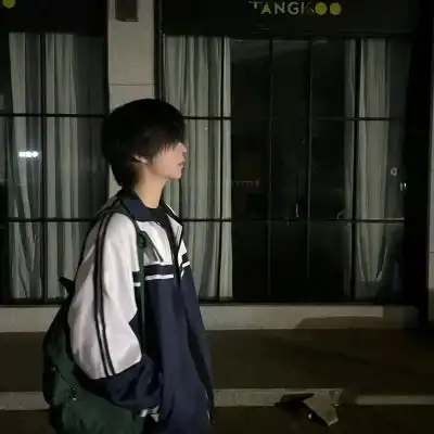 帅到炸裂的氛围感男生好看头像很好看的高级男头合集
