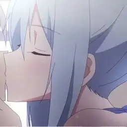 拥抱接吻动漫情侣头像一对两张二到深处自然傻