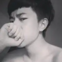 求大神帮我ps情侣红钻静态头像