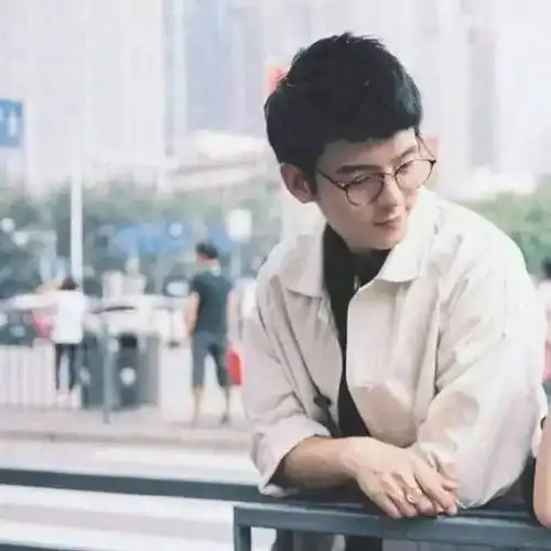 男生一般多久打一次飞机