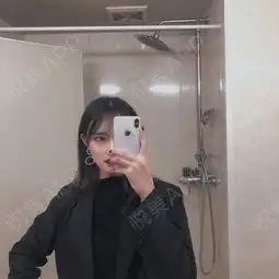 感觉自己今天好暗黑系,整个妆容也都很高冷,大家觉得...垫鼻尖悦美整形