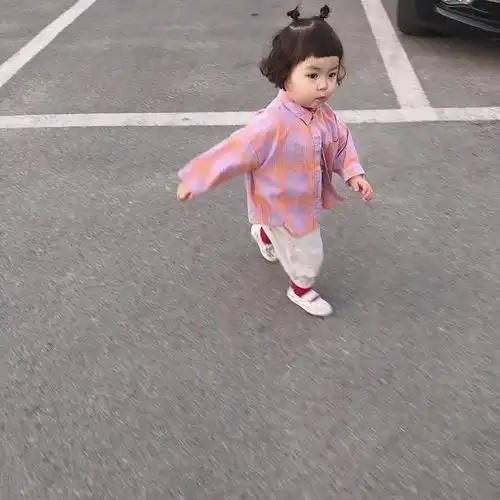 罗熙新头像,泳装小仙女太好看了