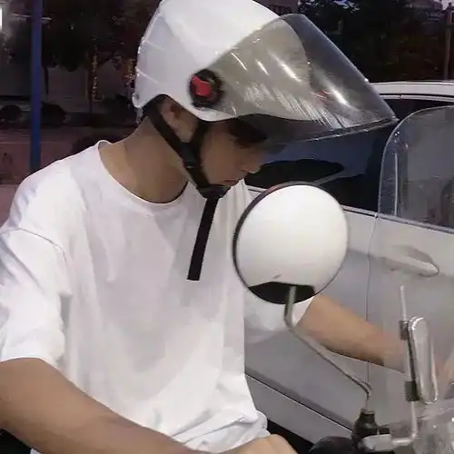 头像普普通通的撩妹小天才