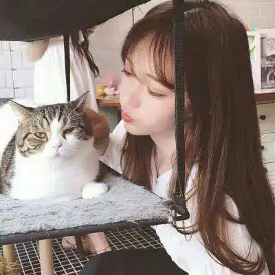 搞笑段子别人找个女友100斤,我的女友130斤加量30加量不加价