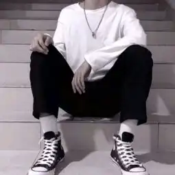 男生盘腿坐潮流头像下半身盘腿坐无头头像