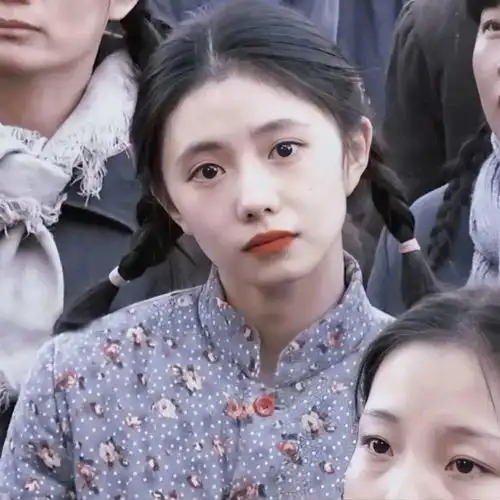 头像可世间巧合的船多到发狂,少你我一趟