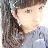 谁能帮我找些好看点的,学生样,女生的qq头像