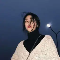 伤感语录每个人都有自己的难处,别人无法看透,也无法感同身受