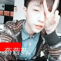 嘴角那抹公式化的微笑爱你的阿宝色情侣头像