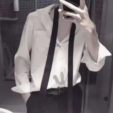 2021超火的男生不露脸头像