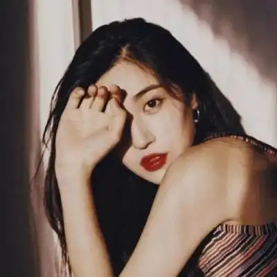 头像很难不爱的气质女头