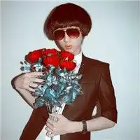 闺蜜头像一人三张霸气带字