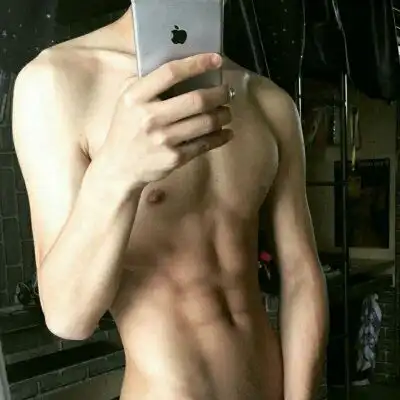 健身头像男露腹肌运动健身微信头像真实生活照