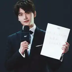 杨洋现在的颜算是残了吗