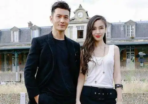 杨颖与小13岁赖冠霖演情侣,甜蜜画面惹争议,赖冠霖公开发文被怼