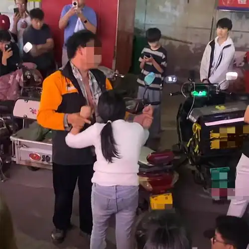 河南一女子找男闺蜜玩,在许昌被男友抓现行,怀孕的事解释不清了