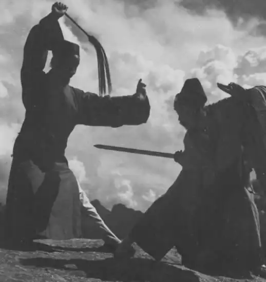 真正的道士长啥样衣服全是补丁,难掩仙风道骨
