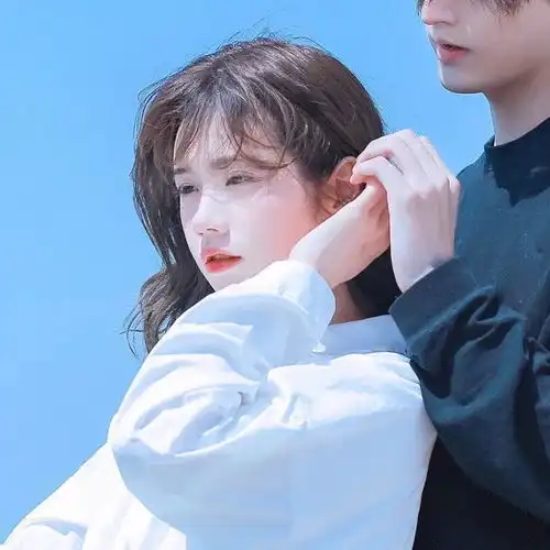 情侣头像那就摘朵花给你,忠诚和热烈都给你