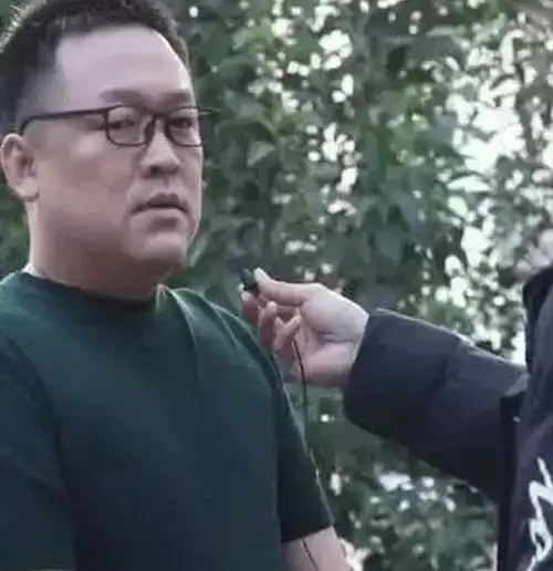 比宇宙还大的词语是什么大叔霸气给出霸气答案,网友只有学生能明白