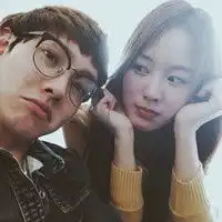 是你让我很高兴很快乐很感动情侣头像