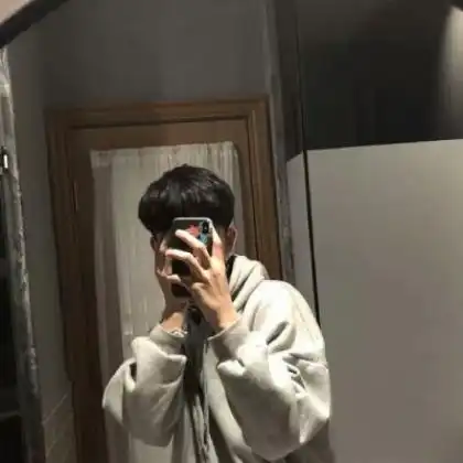 手机控男生头像,分享给喜欢自拍玩自的帅哥们了