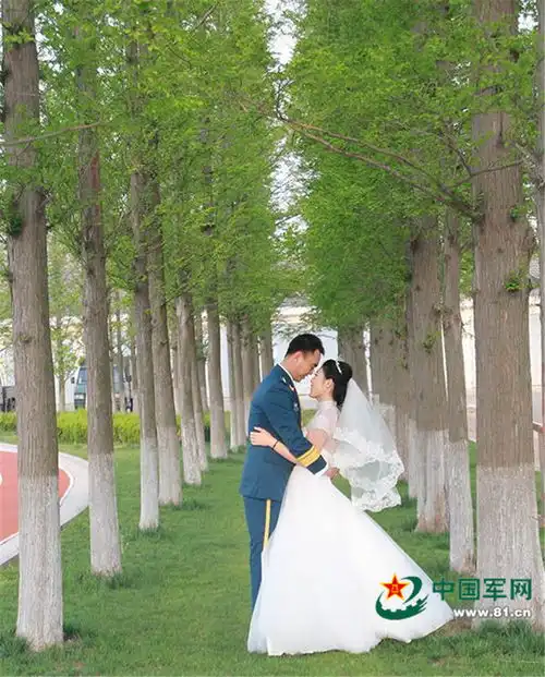 五月婚礼季歼10,请为我们证婚